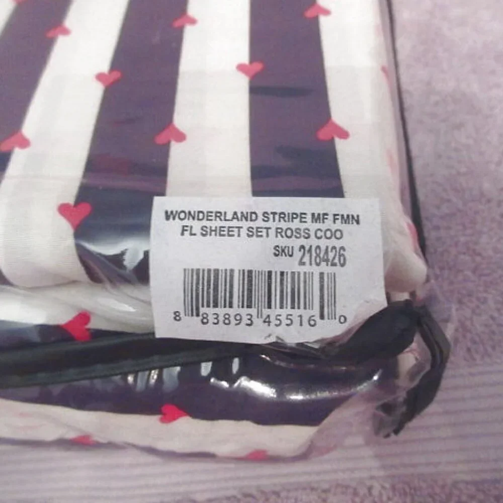 Betsey Johnson Wonderland Full Sheet Set 4 Piece Hearts & Stripes Retro Love NEW